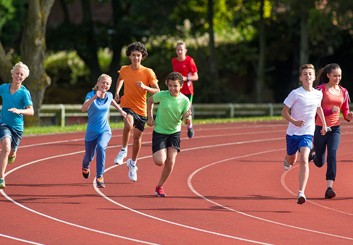 kids running on track